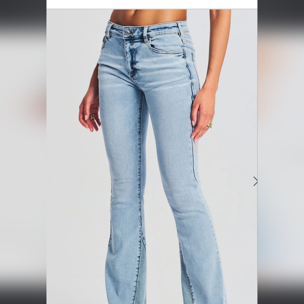 SER.O.YA DEMI MID RISE FLARE JEAN Size 28, NWT, Coastline Color
